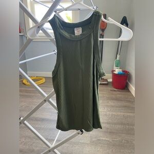 “Bundle sale” High rise tank tops size XS